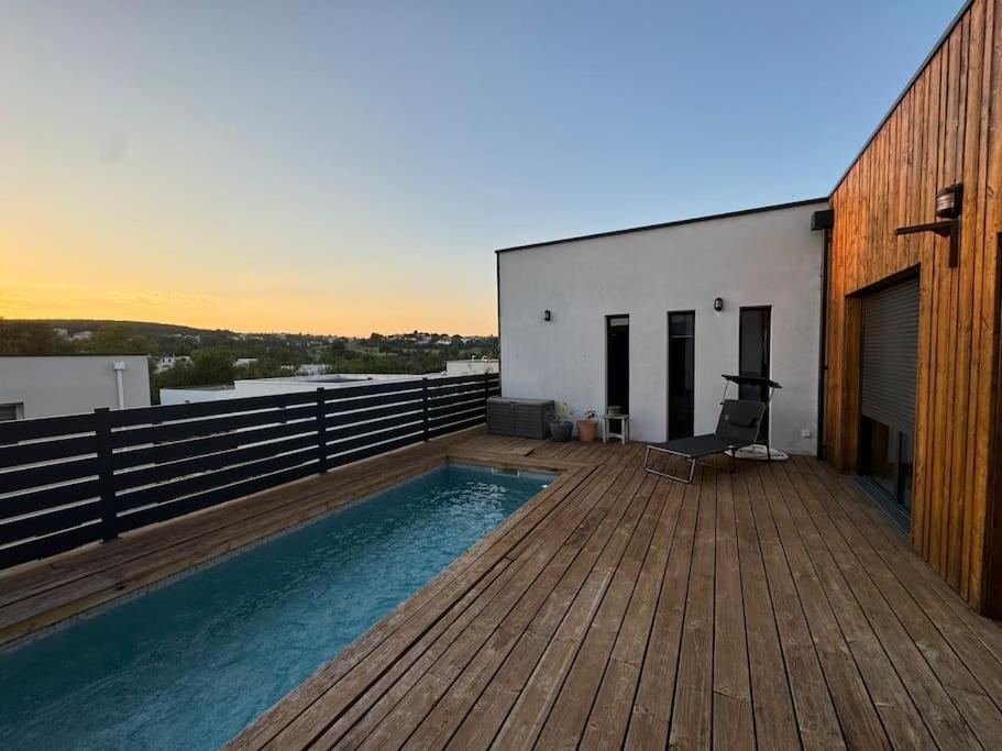 Luxury Villa With Pool And View Juvignac Bagian luar foto