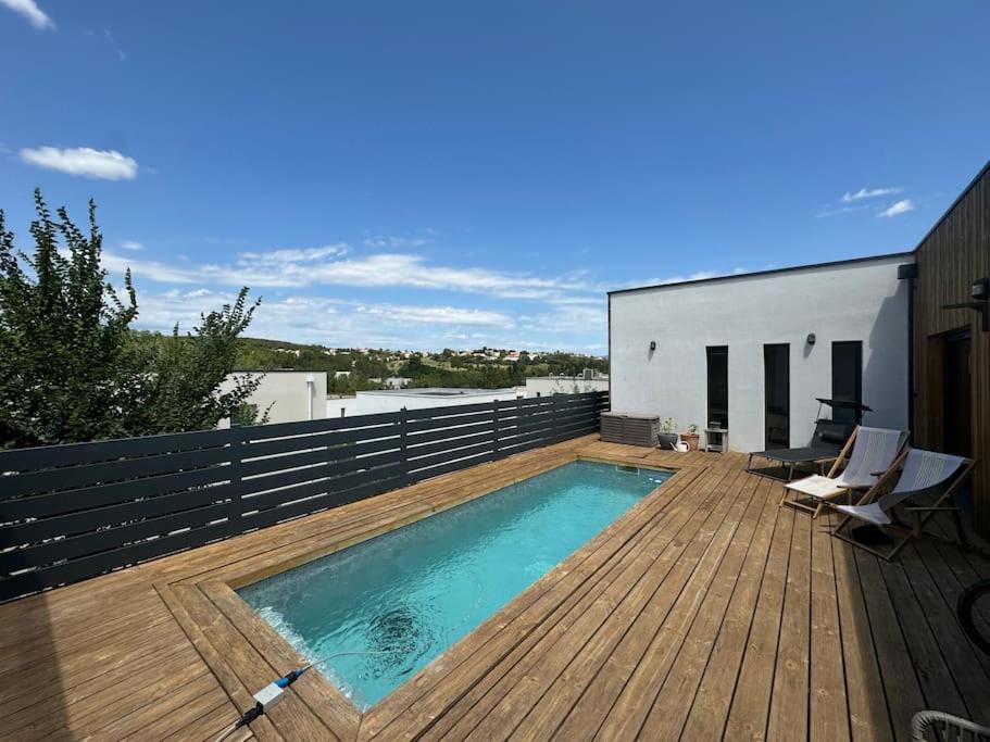 Luxury Villa With Pool And View Juvignac Bagian luar foto